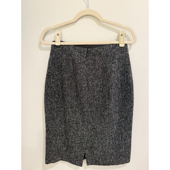Banana Republic Women's Wool Blend Tweed pencil Skirt, size 6 - Picture 3 of 15